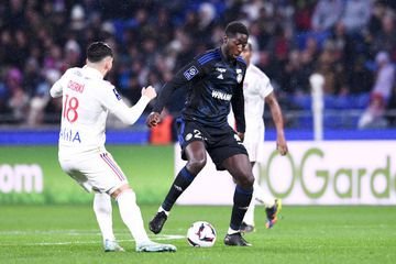 27 Ibrahima SISSOKO (rcsa) lors du match de Ligue 1 Uber Eats entre l'Olympique Lyonnais et le Racing Club de Strasbourg au Groupama Stadium le 14 janvier 2023 à Lyon, France. (Photo de Philippe Lecoeur/FEP/Icon Sport via Getty Images)