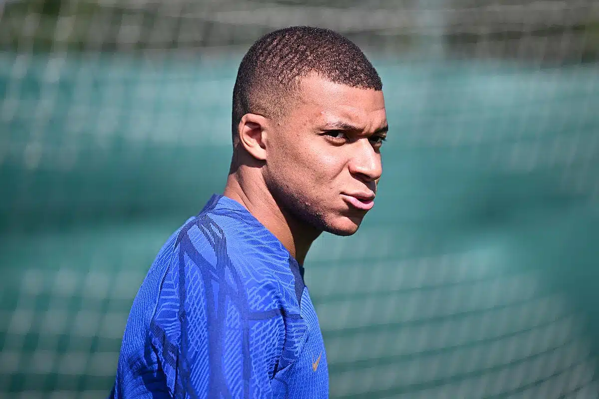 Le PSG reprend l'entraînement, Mbappé sera mis à l'écart